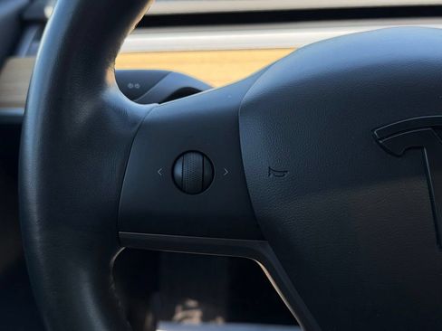 Used 2019 Tesla Model 3 Long Range RWD image 23
