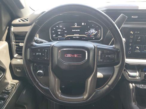 Used 2024 GMC Sierra 2500 AT4 w/ AT4 Premium Plus Package AWD/4WD image 11