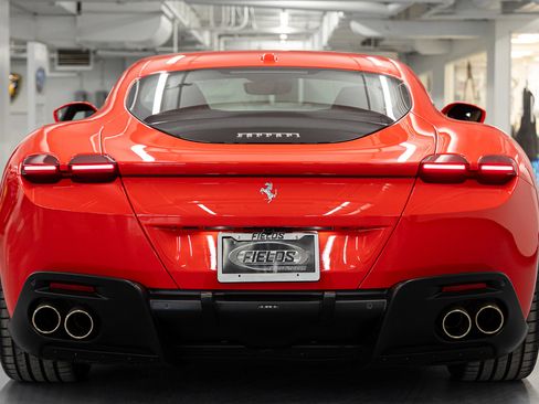 Used 2022 Ferrari Roma image 5