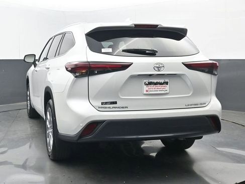 Used 2026 Toyota Highlander Limited image 20