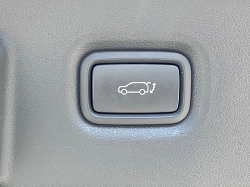 Used 2025 Hyundai Ioniq 5 SEL AWD/4WD image 15