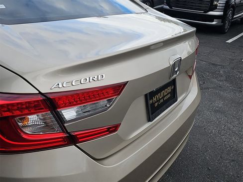 Used 2020 Honda Accord LX image 11