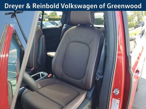 New 2025 Volkswagen ID. Buzz Pro S Plus image 22