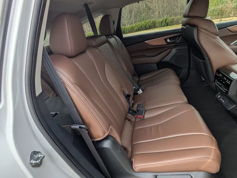 Used 2024 Acura MDX FWD w/ Technology Package image 28