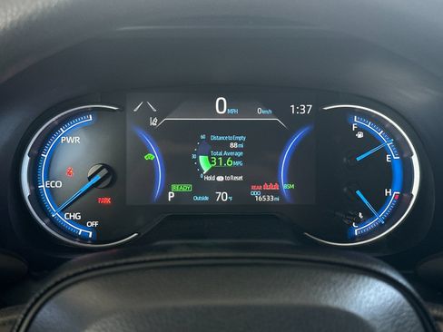 Used 2025 Toyota RAV4 XLE AWD/4WD image 22