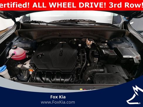 Certified 2024 Kia Sorento S w/ Panoramic Sunroof Package image 3