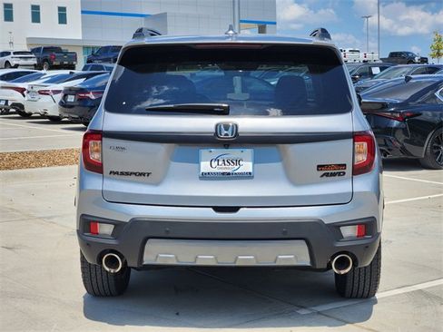 Used 2023 Honda Passport TrailSport image 7