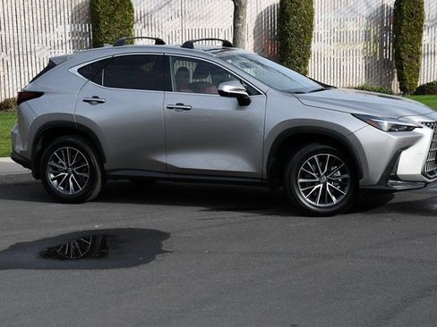 Used 2025 Lexus NX 350h AWD w/ Premium Package image 3