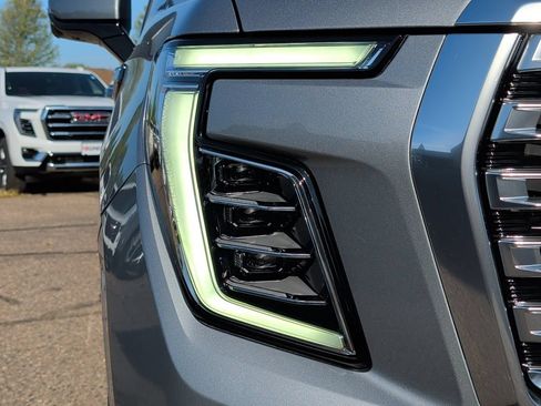 New 2026 GMC Yukon Denali w/ Denali Reserve Package AWD/4WD image 48