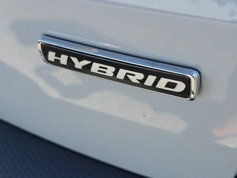 Certified 2025 Ford Escape ST-Line w/ Equipment Group 301A FWD image 7