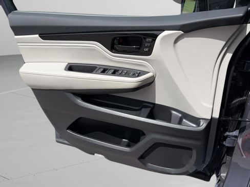 New 2026 Honda Odyssey Elite image 16