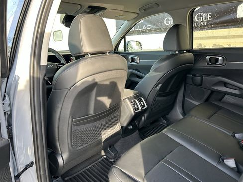 New 2026 Kia Sorento EX image 13