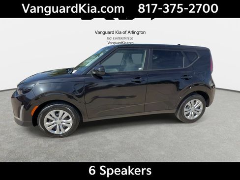 Certified 2025 Kia Soul LX FWD image 5