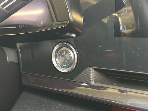 Used 2024 Chevrolet Corvette Stingray Preferred Cpe w/ Stealth Interior Trim Package image 28