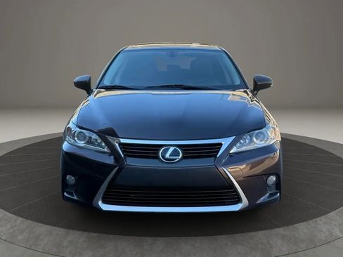 Used 2015 Lexus CT 200h image 2