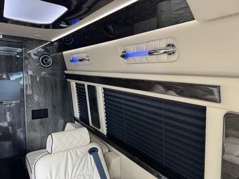 Used 2022 Mercedes-Benz Sprinter 3500 image 72