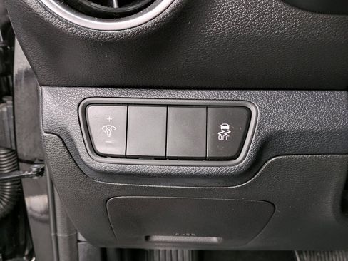 Certified 2022 Kia Forte LXS image 21