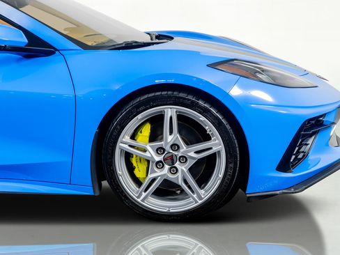 Used 2020 Chevrolet Corvette Stingray Premium Cpe w/ 3LT Preferred Equipment Group RWD image 7