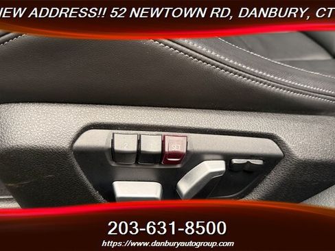 Used 2018 BMW M3 RWD image 18