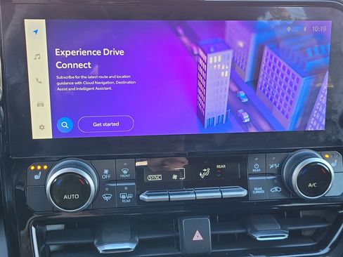 Used 2023 Toyota Highlander XSE image 28