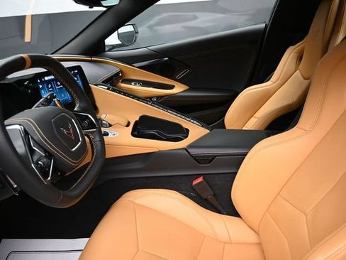Used 2025 Chevrolet Corvette Stingray Preferred Conv w/ Z51 Performance Package RWD image 16