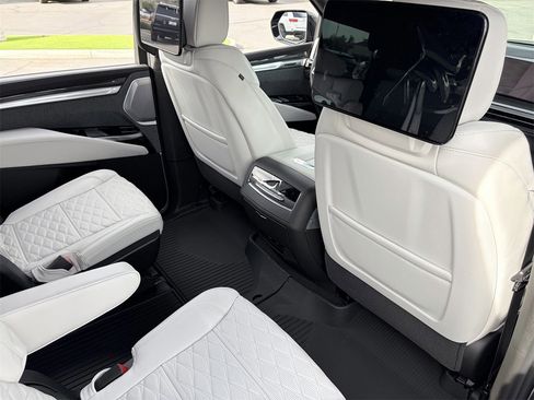 Certified 2026 Cadillac Escalade V w/ LPO, ONYX Package image 15