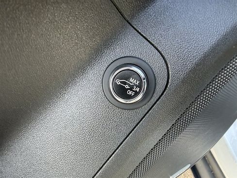 Used 2019 GMC Acadia SLE AWD/4WD image 11