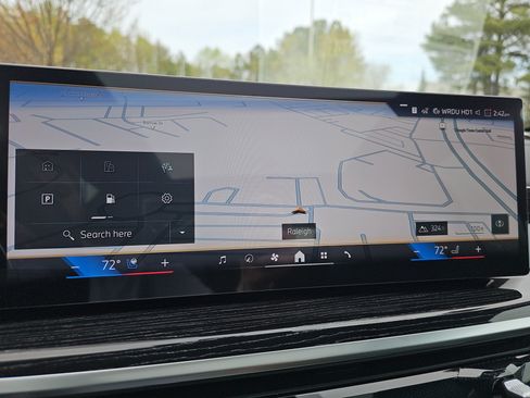 New 2026 BMW X5 xDrive40i w/ M Sport Package AWD/4WD image 25