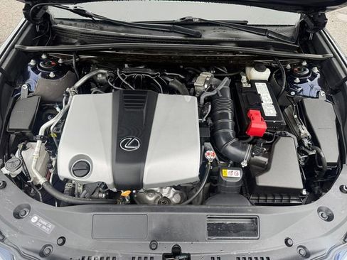 Used 2024 Lexus ES 350 w/ Premium Package image 20