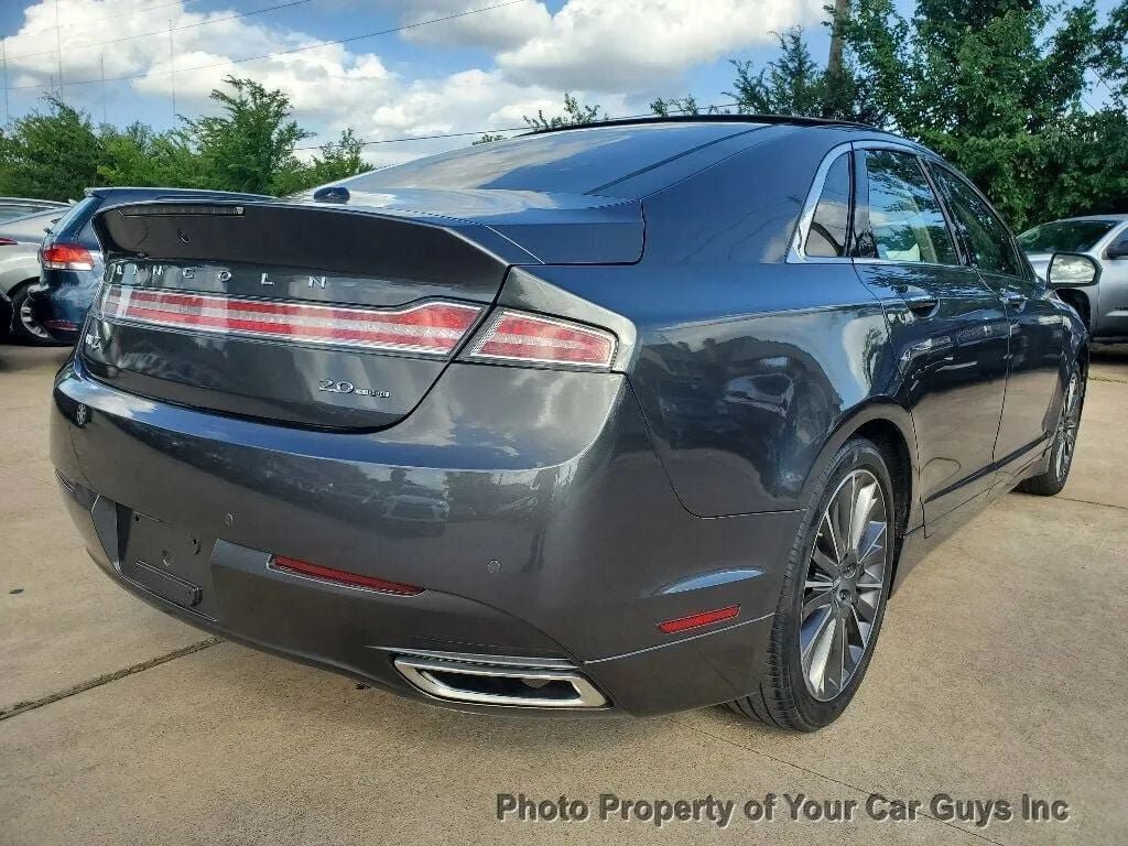 Used 2016 Lincoln MKZ w/ Equipment Group 300A Reserve FWD image 10