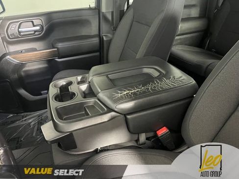 Used 2021 Chevrolet Silverado 1500 LT AWD/4WD image 21
