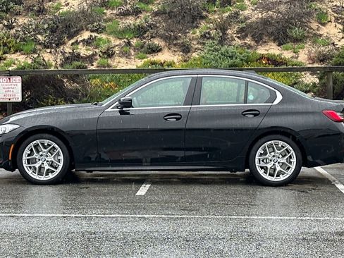 Used 2025 BMW 330i Sedan w/ Premium Package image 9