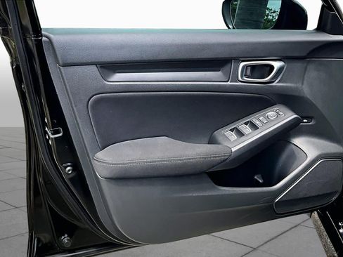 Used 2025 Honda Civic Sport image 26