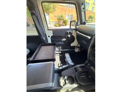 Used 2008 Jeep Wrangler X AWD/4WD image 14