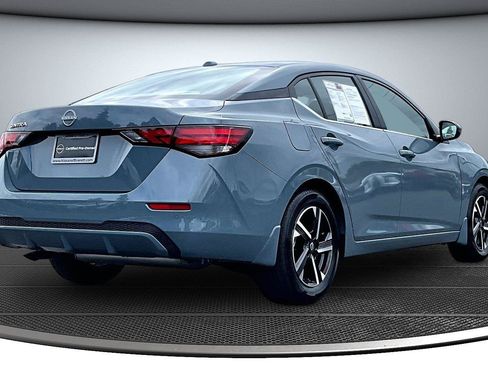 Used 2025 Nissan Sentra SV w/ All-Weather Package FWD image 7