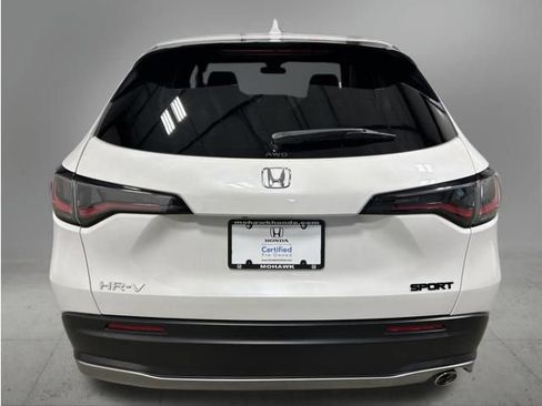 Certified 2023 Honda HR-V Sport image 5