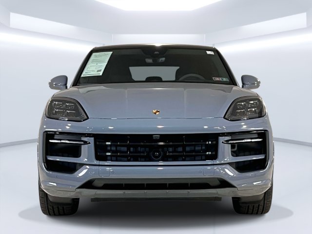 Certified 2025 Porsche Cayenne GTS AWD/4WD image 10