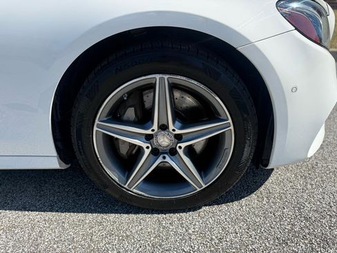 Used 2017 Mercedes-Benz E 300 4MATIC image 46