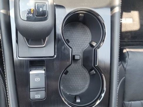 Used 2025 Nissan Rogue Platinum w/ Platinum Premium Package FWD image 18