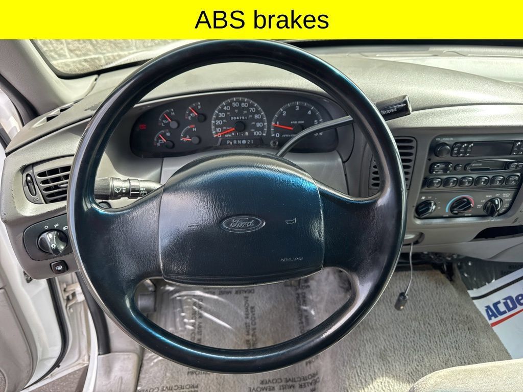 Used 1998 Ford Expedition XLT RWD image 13