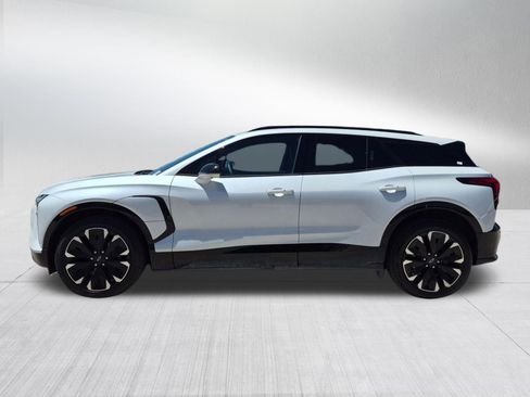 Used 2024 Chevrolet Blazer EV RS AWD/4WD image 2