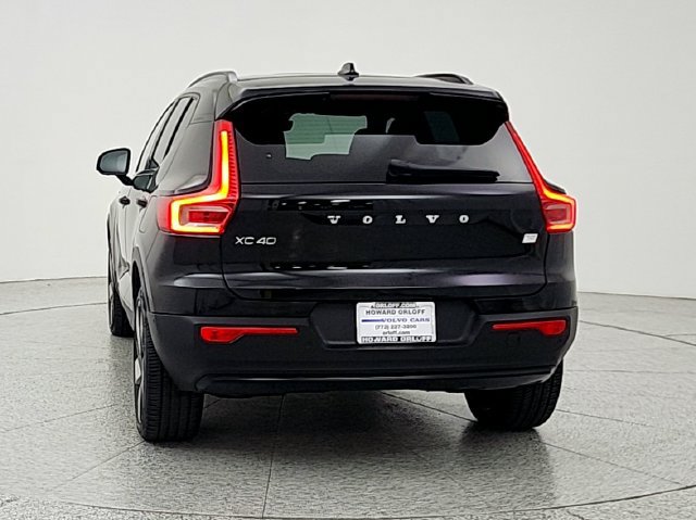 Certified 2023 Volvo XC40 Recharge Ultimate w/ Protection Package Premier AWD/4WD image 6