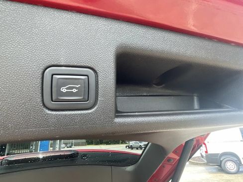 Used 2024 Chevrolet Equinox RS w/ RS Leather Package FWD image 9