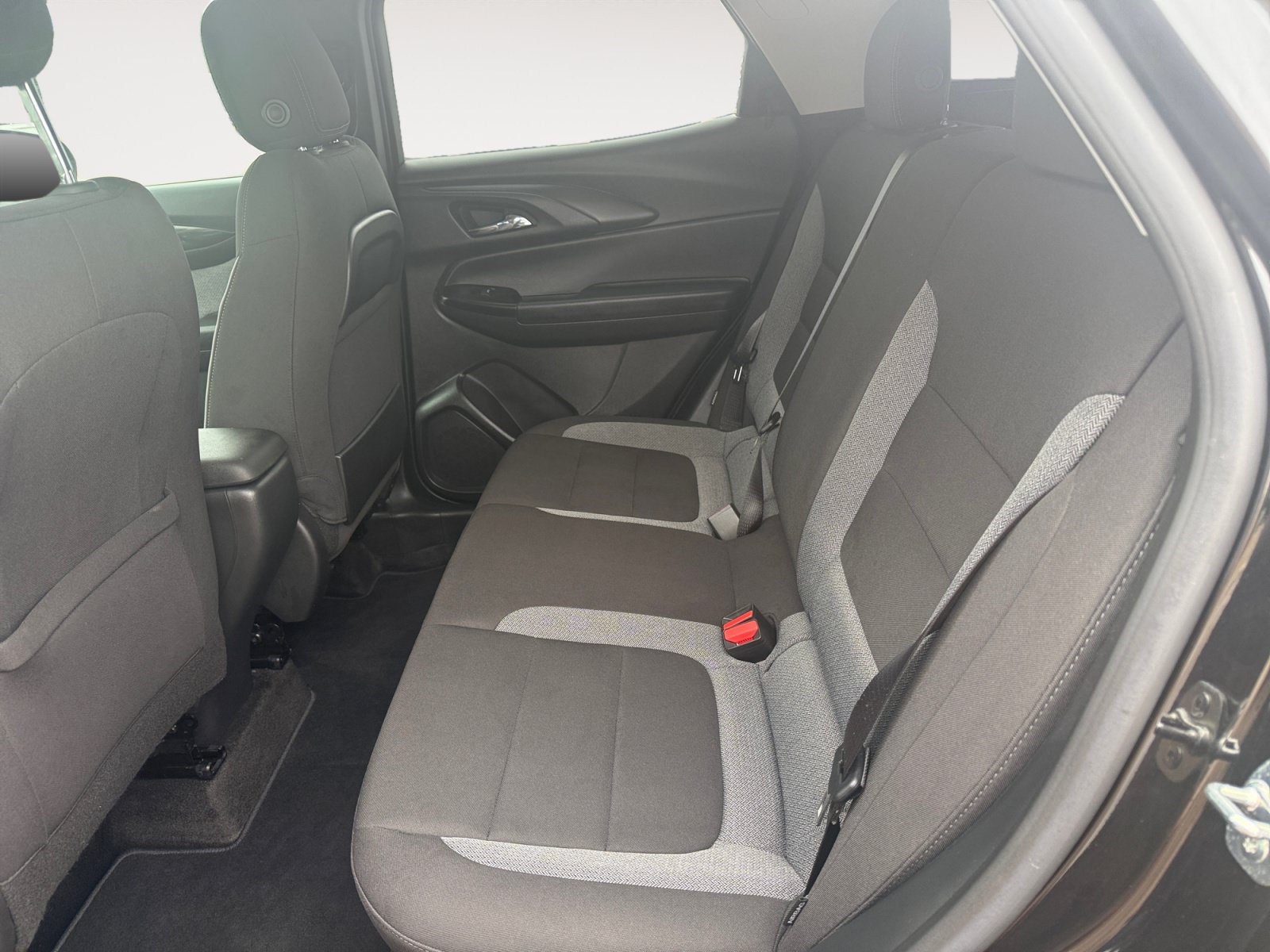 Used 2024 Chevrolet TrailBlazer LS w/ LS Convenience Package FWD image 13