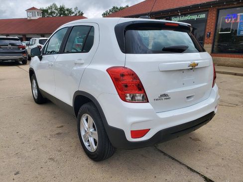 Used 2018 Chevrolet Trax LS AWD/4WD image 7