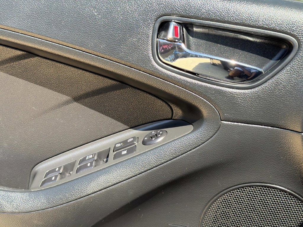Used 2016 Kia Forte LX FWD image 19