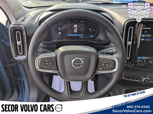 Certified 2023 Volvo XC40 B5 Ultimate w/ Protection Package Premier image 12