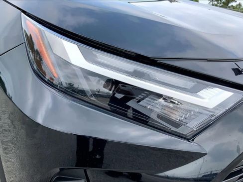 Used 2023 Toyota RAV4 XLE Premium FWD image 27