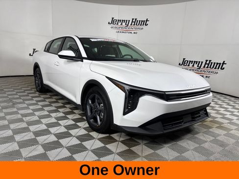 Used 2025 Kia K4 FWD image 4
