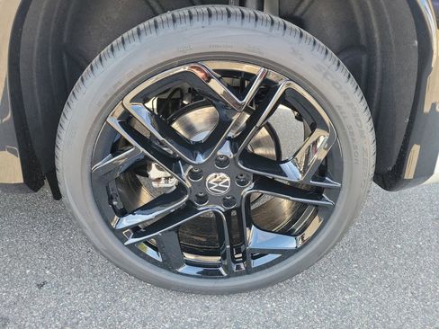 New 2026 Volkswagen Tiguan SE R-Line AWD/4WD image 22